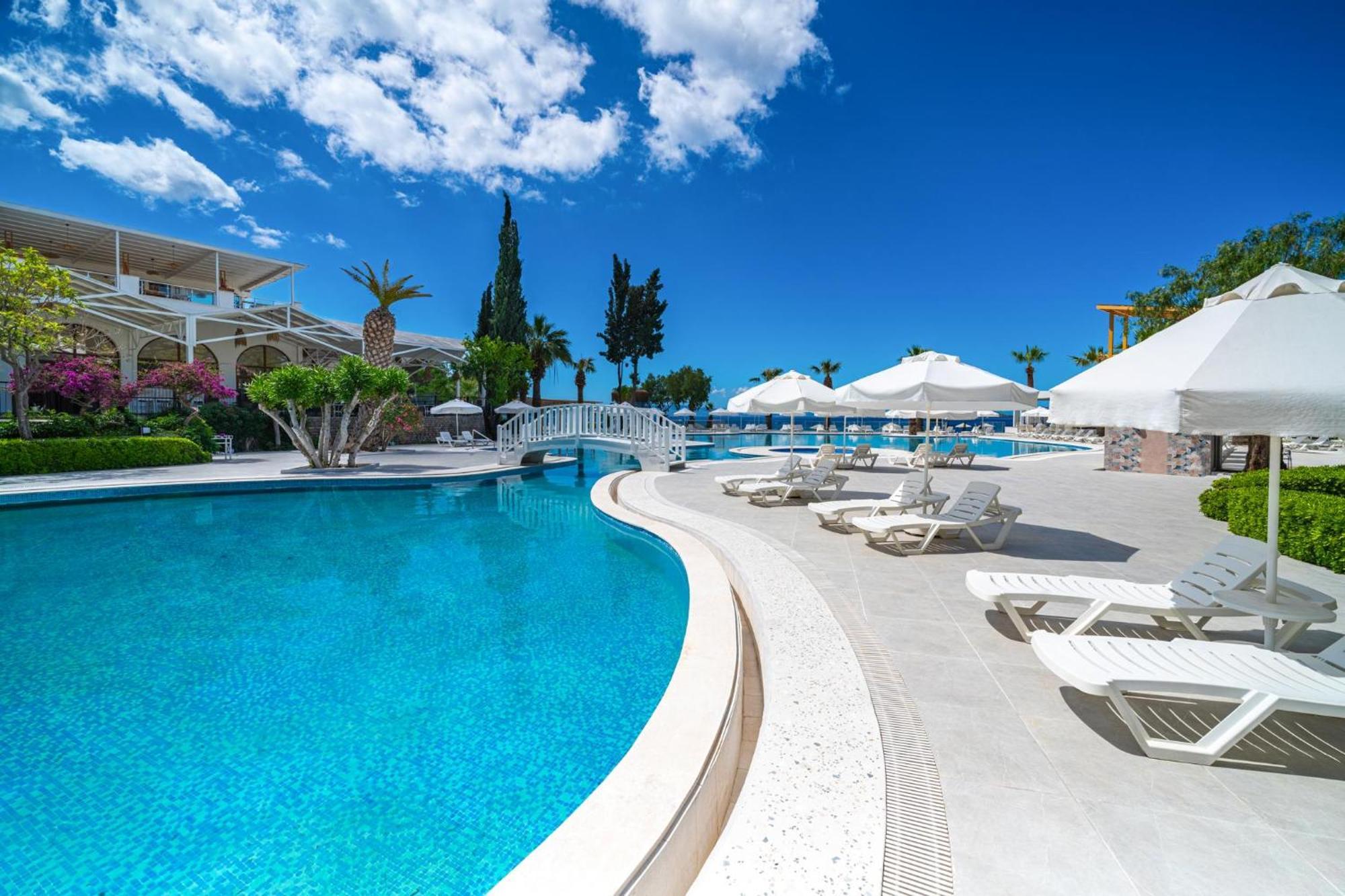 Labranda Tmt בודרום מראה חיצוני תמונה Pool at the hotel